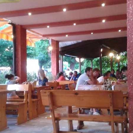 Nedelchevi Guest house 3*